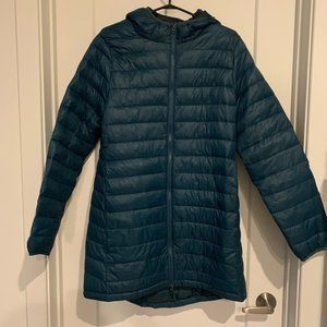 Mid-length puffy jacket